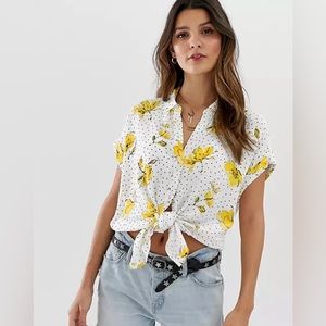 Abercrombie & Fitch button tie front flower polka dot top - Size Small